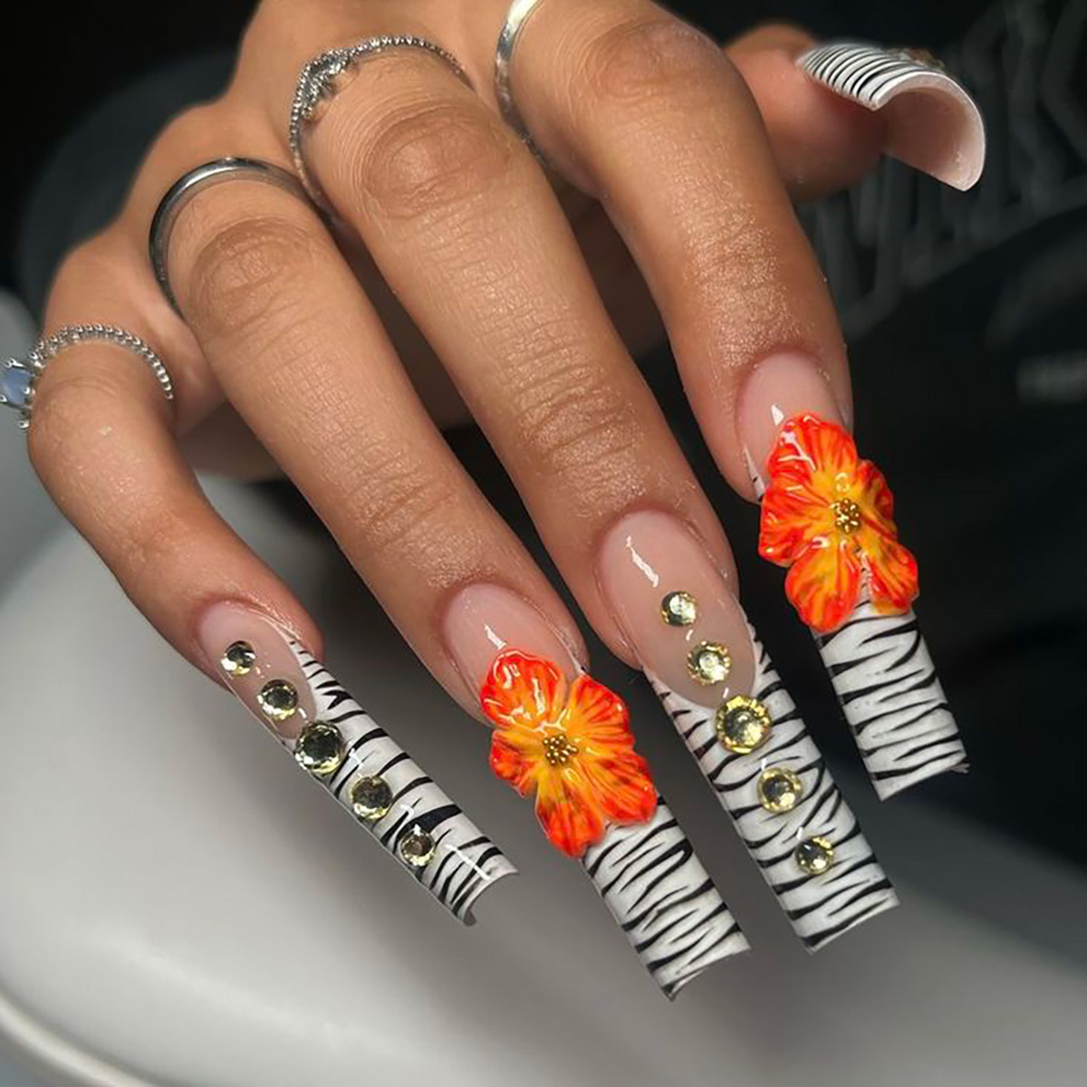 Press On Nail Set - 24pcs Flower Press on Nails Art